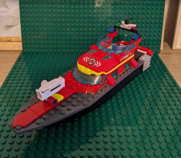 Tűzoltóhajó (60373)
