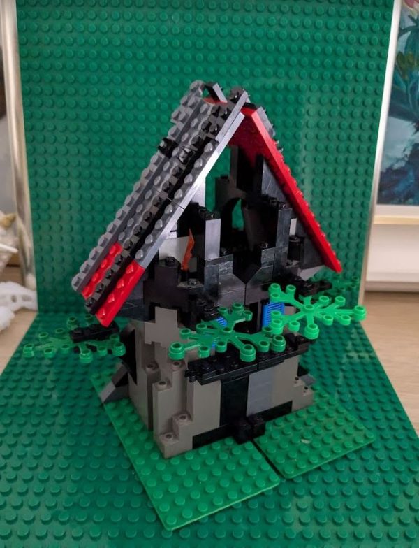 Majisto's Magical Workshop (6048) - Image 2