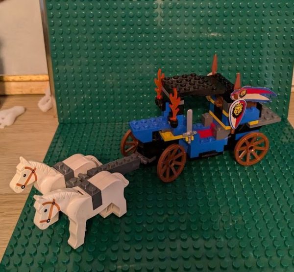 King's Carriage (6044) - Image 2