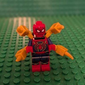 Peter Parker, Pókember (76108)